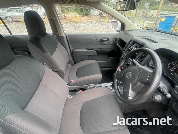 Nissan AD Wagon 1,5L 2016-4