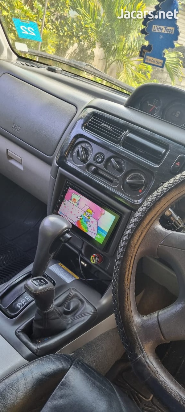 Mitsubishi Montero 3,0L 2005-7