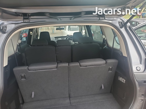 Mazda Premacy 2,0L 2015-3