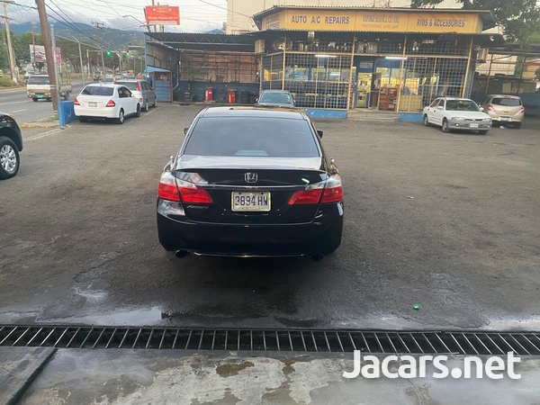 Honda Accord 2,4L 2015-1