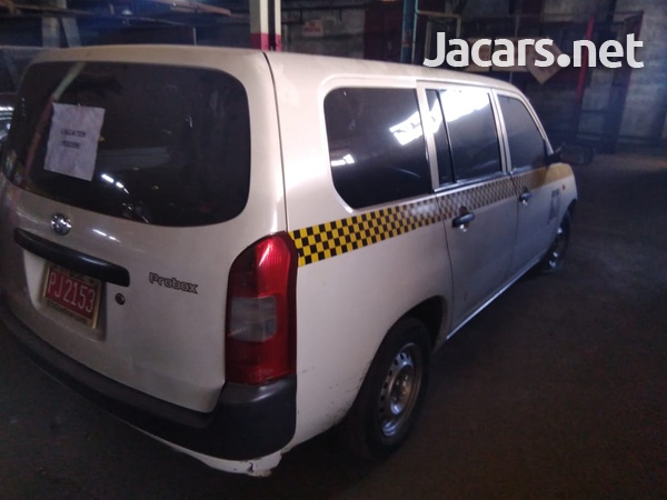 Toyota Probox 1,5L 2013-4