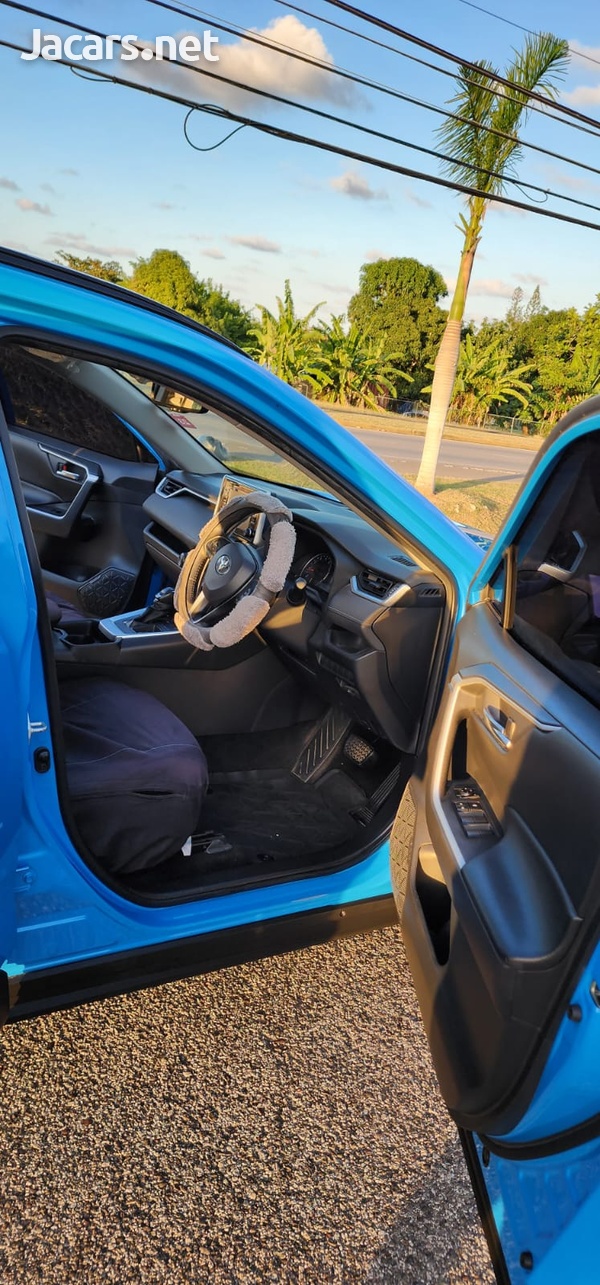 Toyota RAV4 2,0L 2020-7