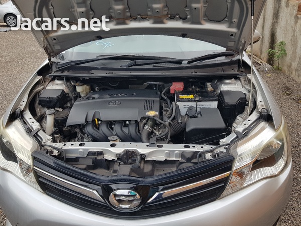 Toyota Fielder 1,5L 2014-6