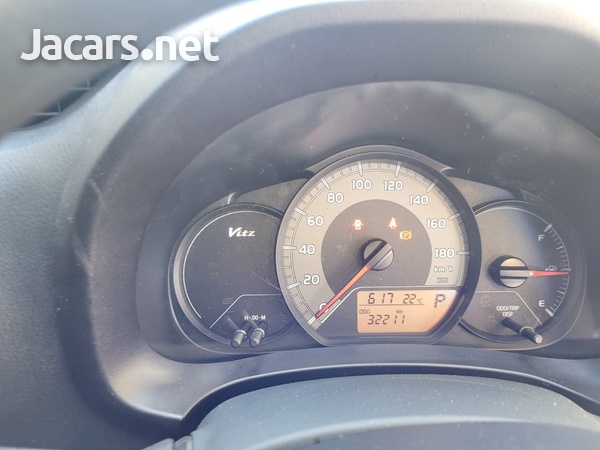 Toyota Vitz 1,3L 2016-7