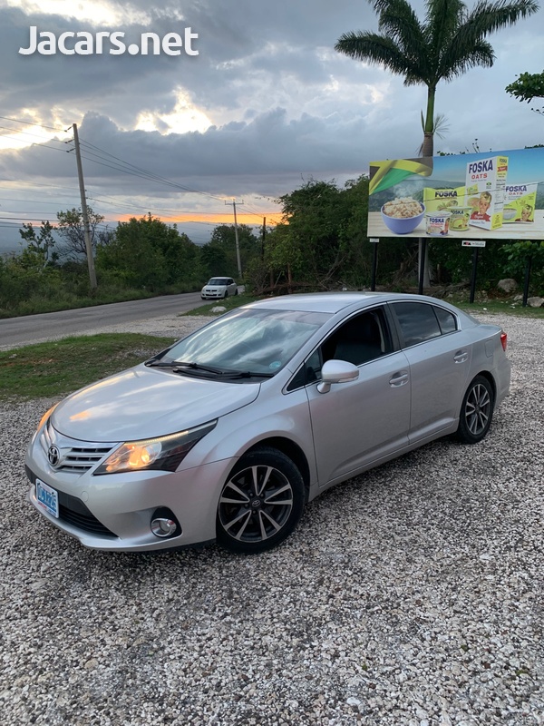 Toyota Avensis 2,2L 2013-10