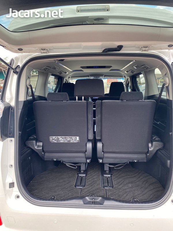 Toyota Vellfire 2,5L 2015-10
