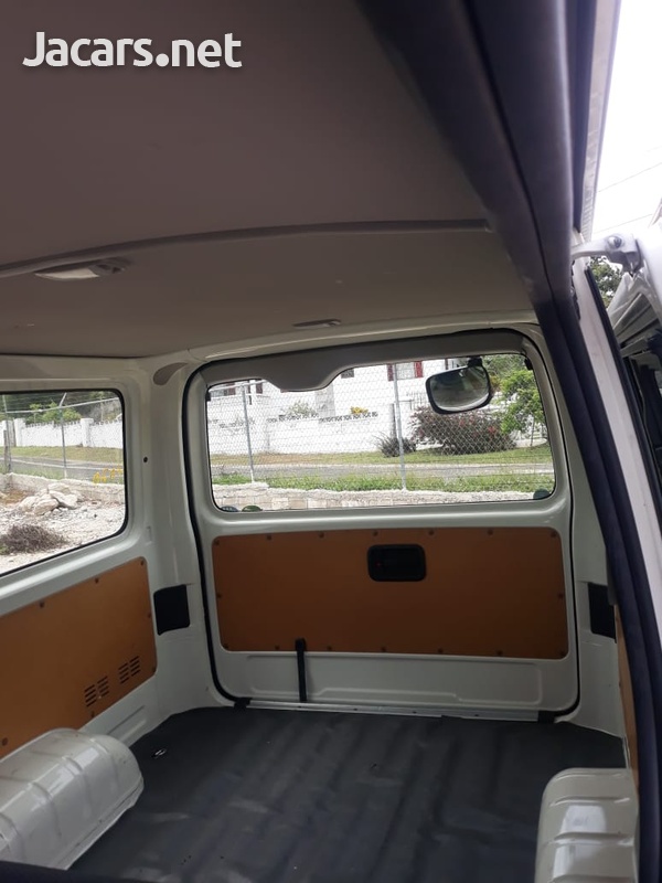 Toyota Hiace 2,5L 2016-10