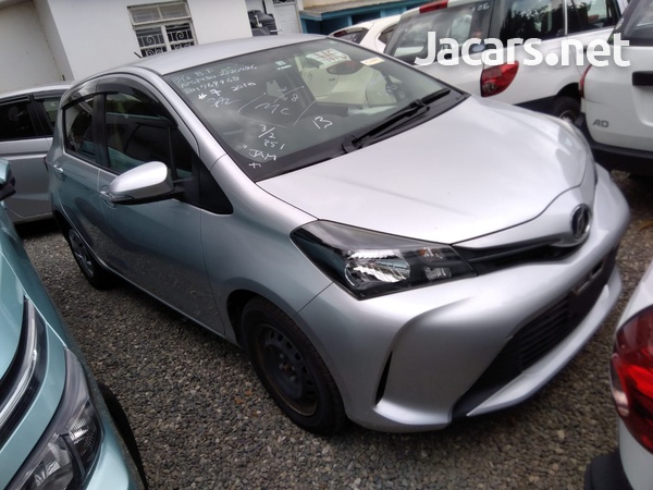 Toyota Vitz 1,3L 2016-1