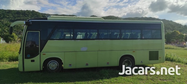 Golden Dragon Bus-2