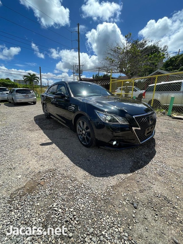 Toyota Crown 2,5L 2014-1