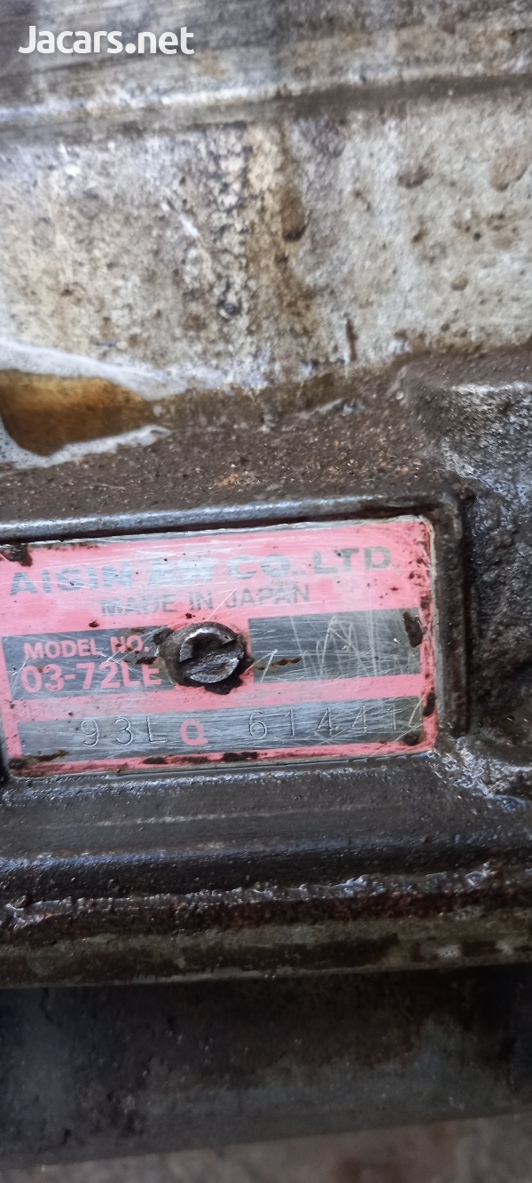 03 Suzuki Vitara Automatic Transmission with 4 wheel drive shifter model 03-72LE-1