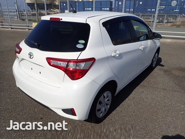 Toyota Vitz 1,0L 2017-8