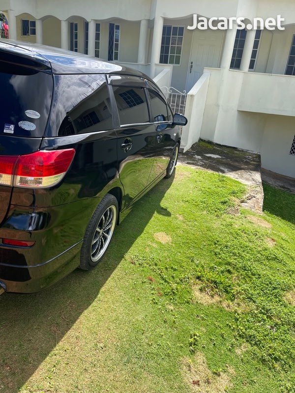 Toyota Wish 1,9L 2011-6