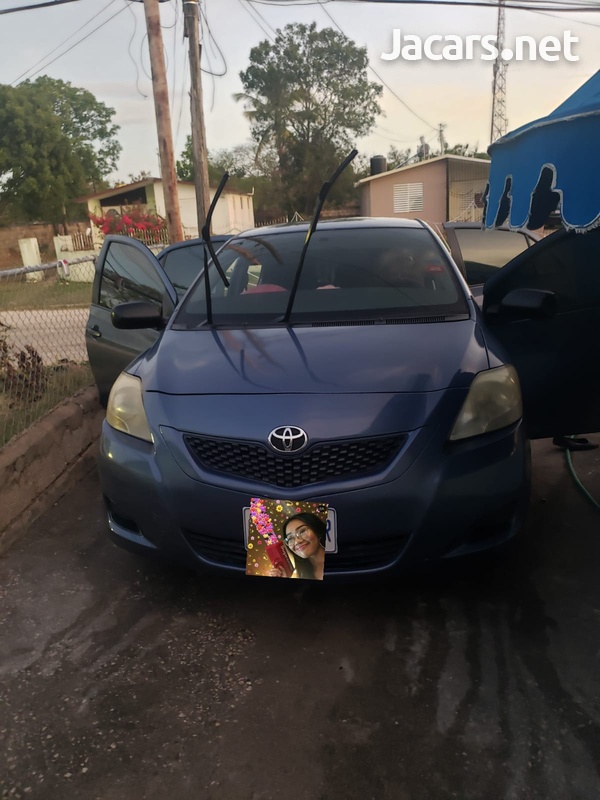 Toyota Yaris 1,5L 2011-4
