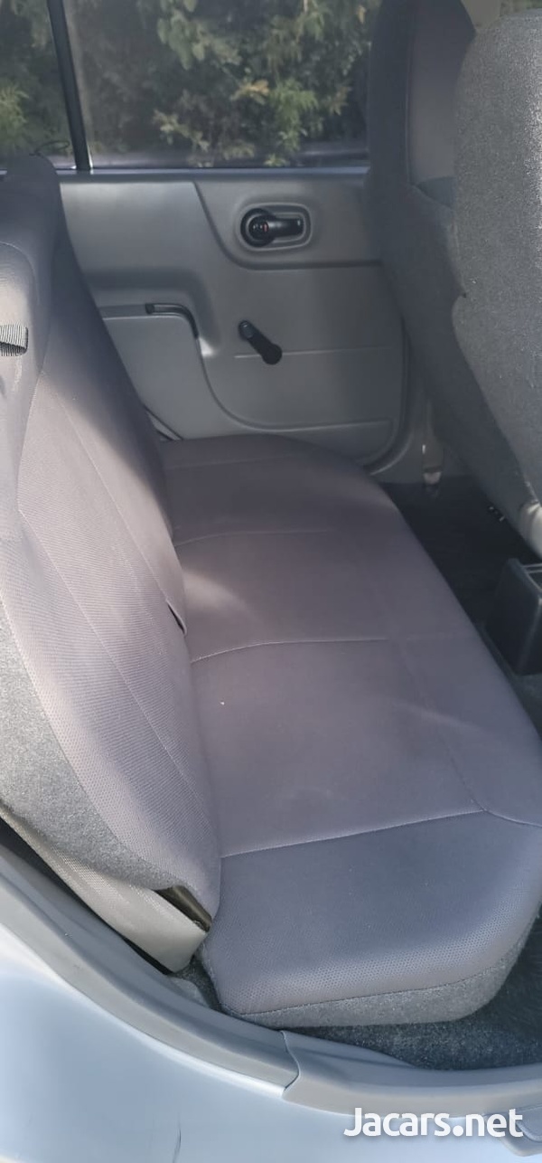 Nissan AD Wagon 1,5L 2017-10
