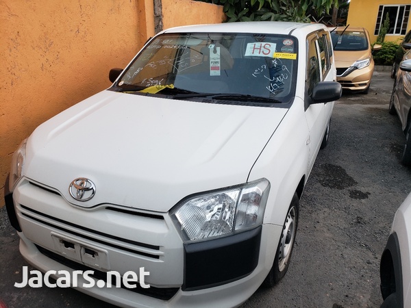 Toyota Probox 1,3L 2017-1