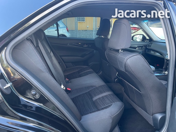 Toyota Crown 2,5L 2015-5