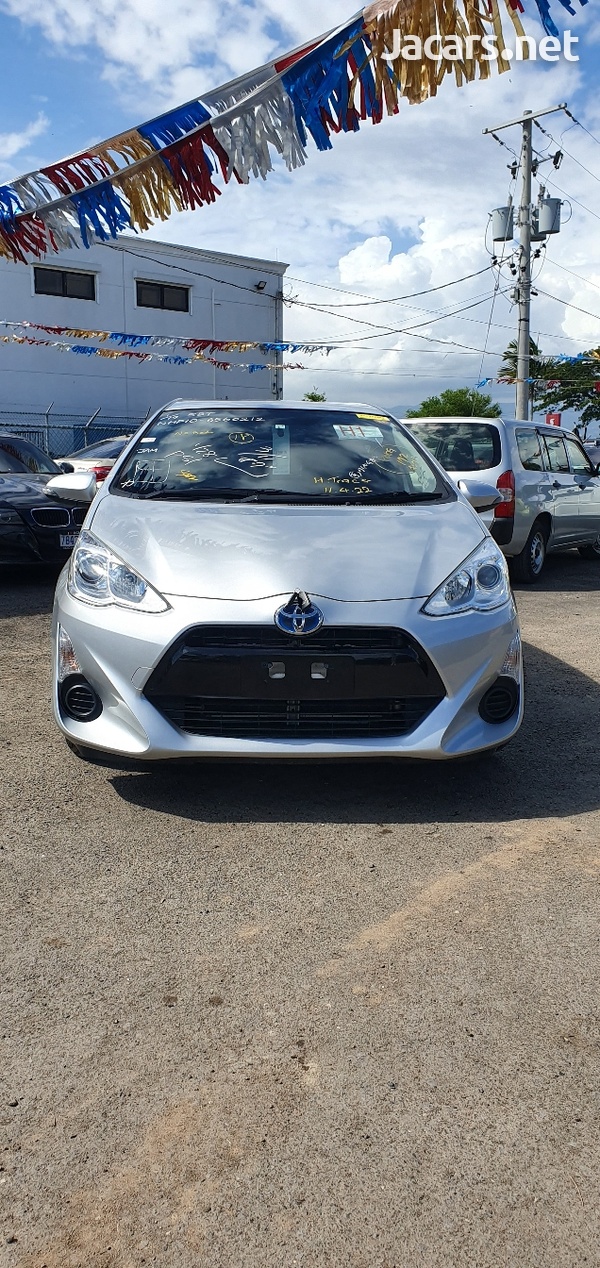 Toyota Aqua 1,5L 2017-1