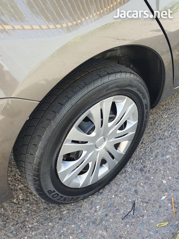 Toyota Yaris 1,3L 2019-8