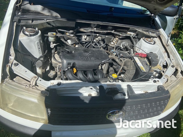 Toyota Probox 1,5L 2014-3