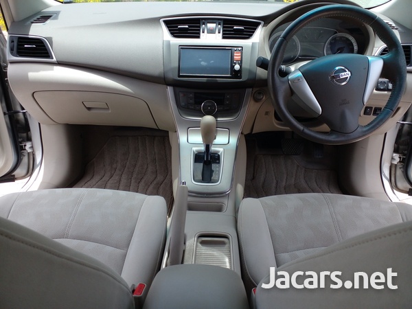 Nissan Sylphy 1,8L 2013-5