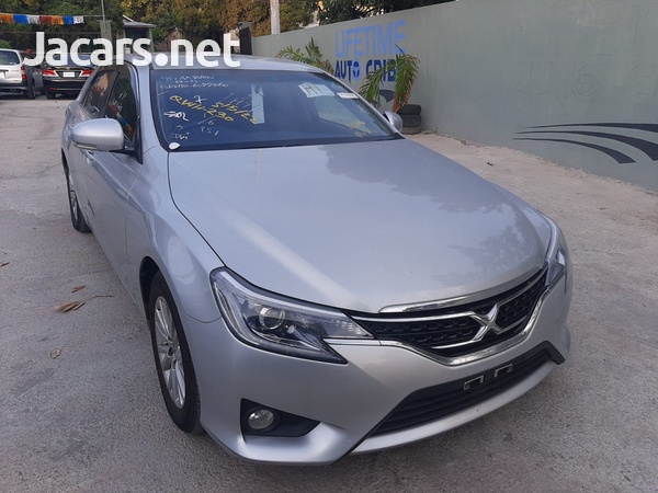 Toyota Mark X 2,5L 2013-8