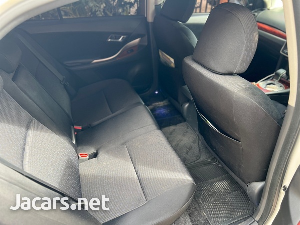 Toyota Allion 2,0L 2012-1