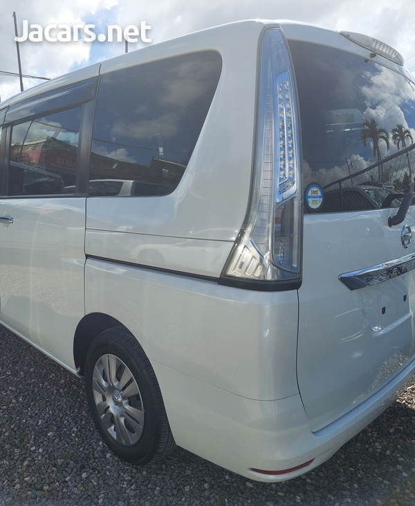 Nissan Serena 2,0L 2013-7
