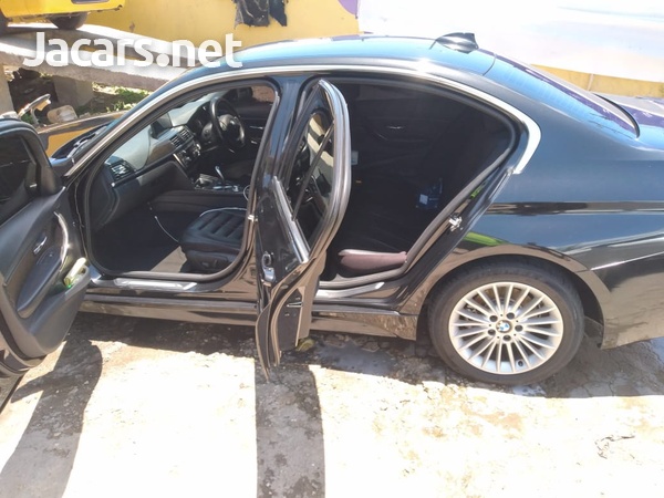 BMW 3-Series 2,0L 2012-9