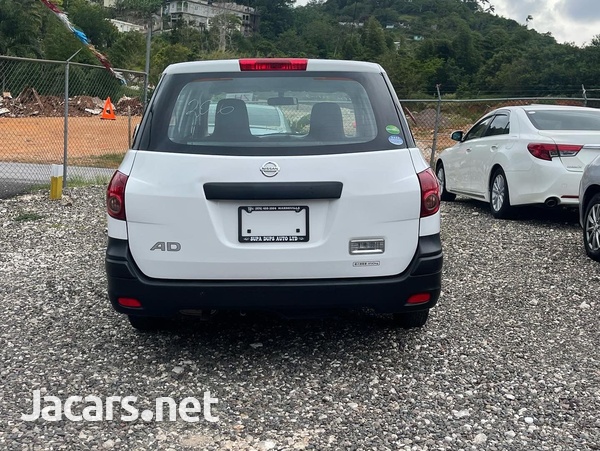 Nissan AD Wagon 1,5L 2016-8