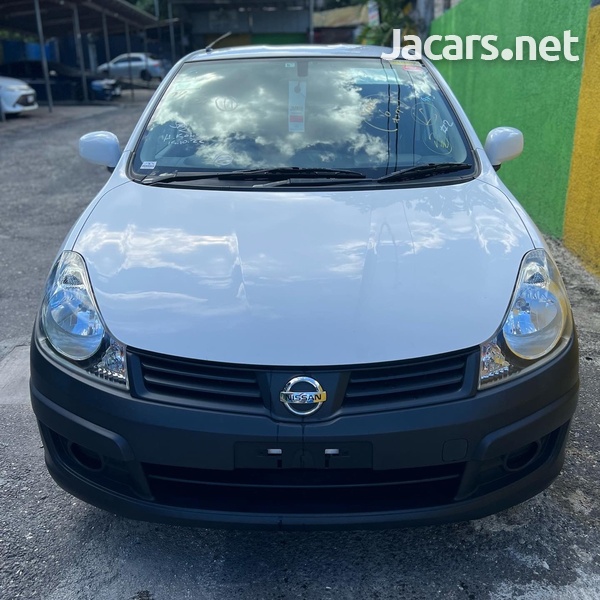 Nissan AD Wagon 1,5L 2016-1