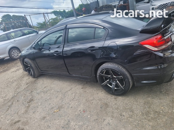 Honda Civic 1,8L 2015-3