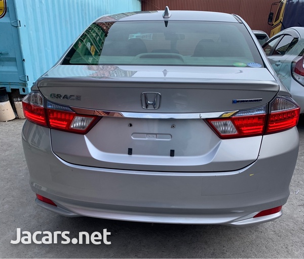 Honda Grace 1,5L 2016-9