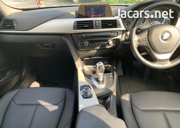 BMW 3-Series 2,0L 2014-4