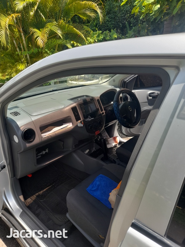 Nissan AD Wagon 1,4L 2012-12