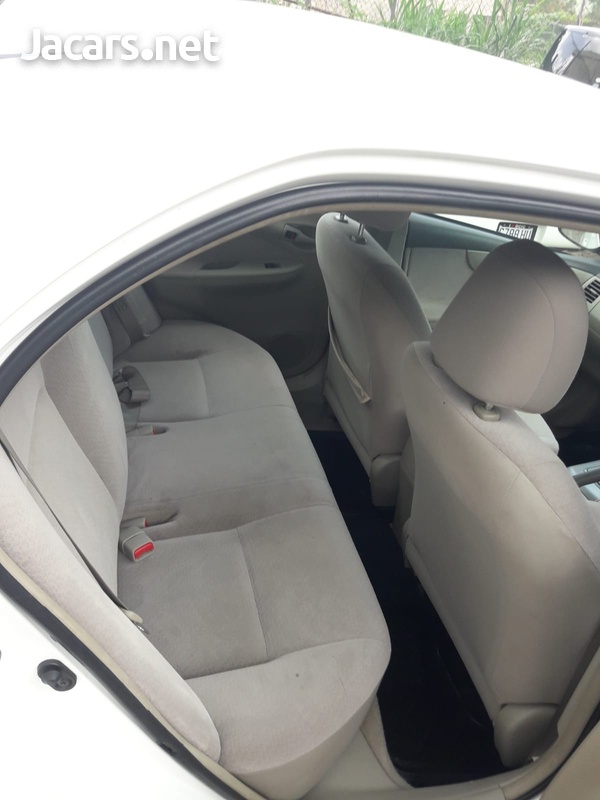 Toyota Axio 1,8L 2011-6