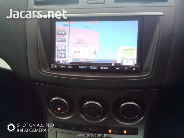 Mazda Axela 1,5L 2012-11