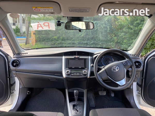 Toyota Fielder 1,5L 2017-9