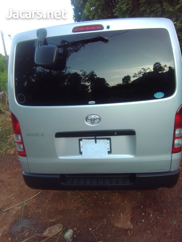 Toyota Hiace 2,0L 2014-6