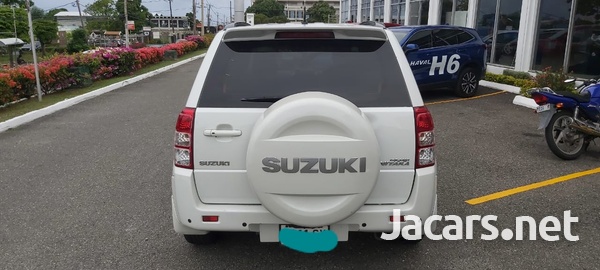 Suzuki Grand Vitara 2,0L 2015-5