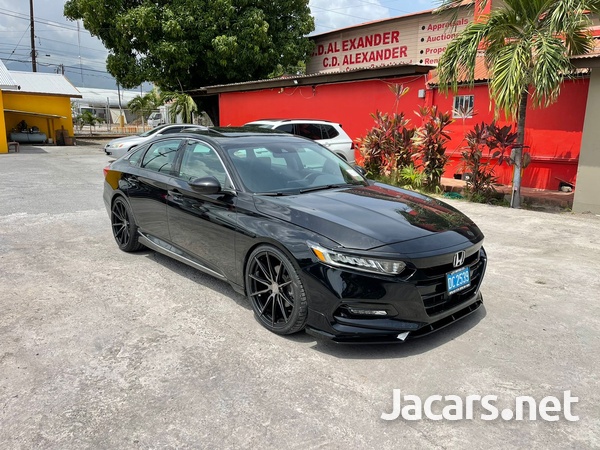 Honda Accord 2,0L 2018-1