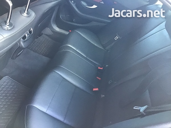 Mercedes-Benz C-Class 2,0L 2017-10
