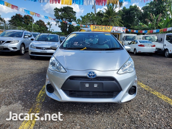 Toyota Aqua 1,5L 2016-1