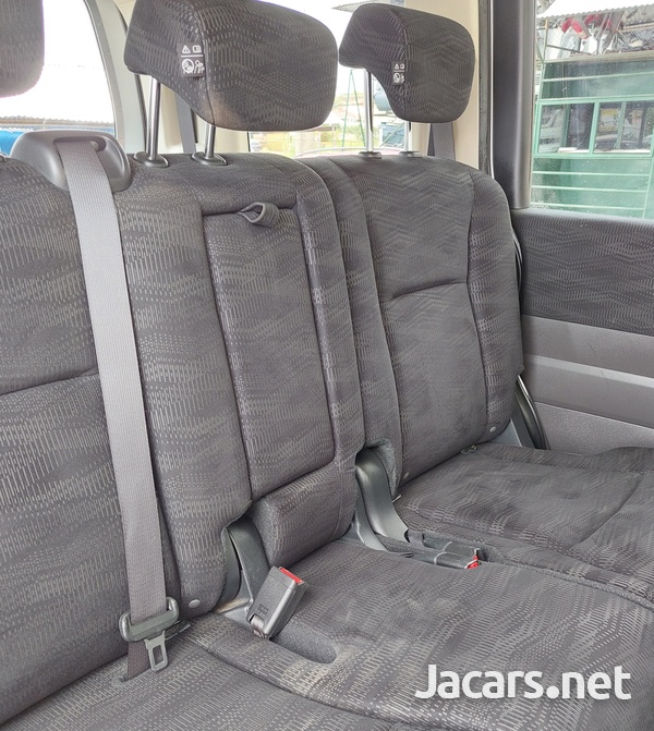 Honda Stepwgn 2,0L 2013-10