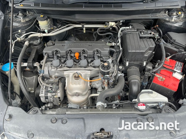 Honda Stream 1,8L 2013-11