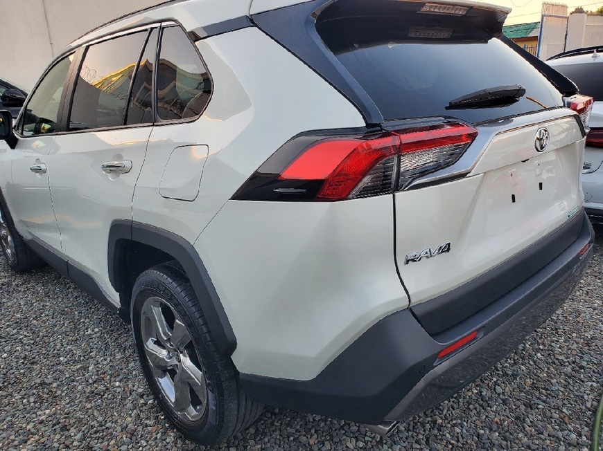 Toyota RAV4 Cars For Sale In Jamaica. Sell, Buy New Or Used Toyota RAV4 ...