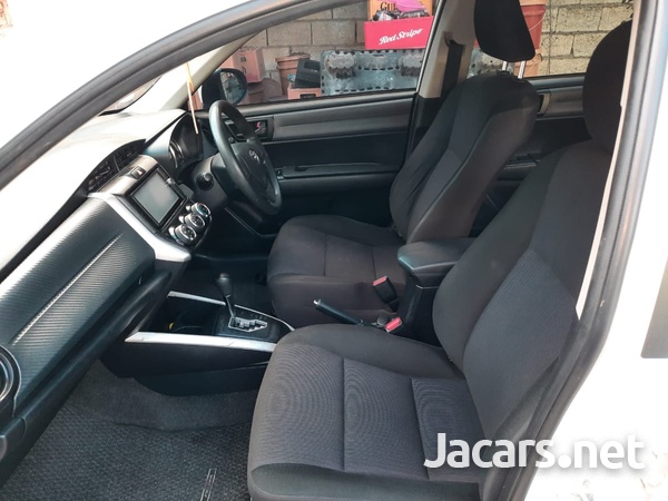 Toyota Fielder 1,5L 2014-10