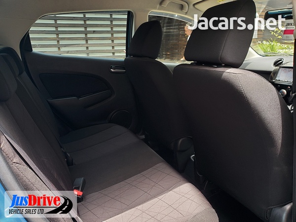 Mazda Demio 1,3L 2013-8
