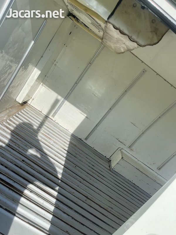 2011 Toyota Refrigerator Hiace Bus-2