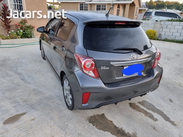 Toyota Vitz 1,3L 2013-5